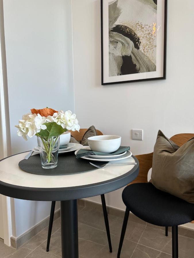 E1 Presidential Studios On High Floor With Stunning Sea Views Gibraltar Exterior photo